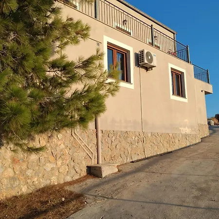 Case de vacanță Symbligates Rocks