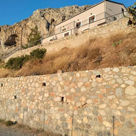 Case de vacanță Symbligates Rocks Kamari (Kalymnos)