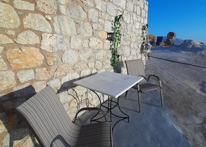 بيت للعطل Symbligates Rocks *